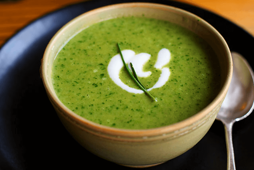 Cháo rau ngót cho bé 6 tháng tuổi