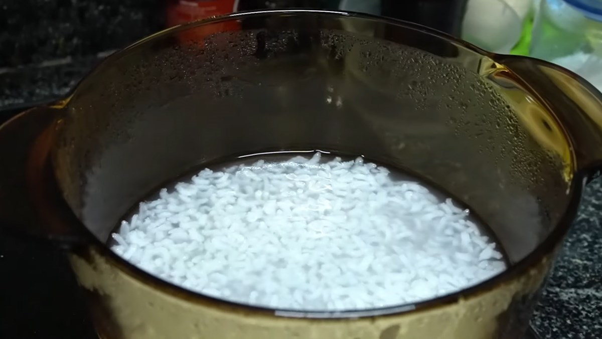 Cách nấu cháo cho bé ăn dặm