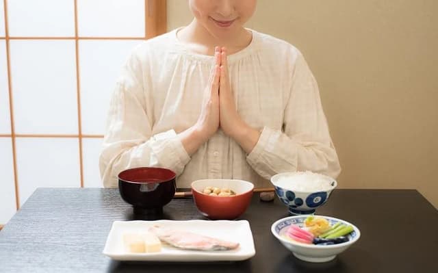 bi-quyet-song-tho-cua-nguoi-nhat-la-an-com-5