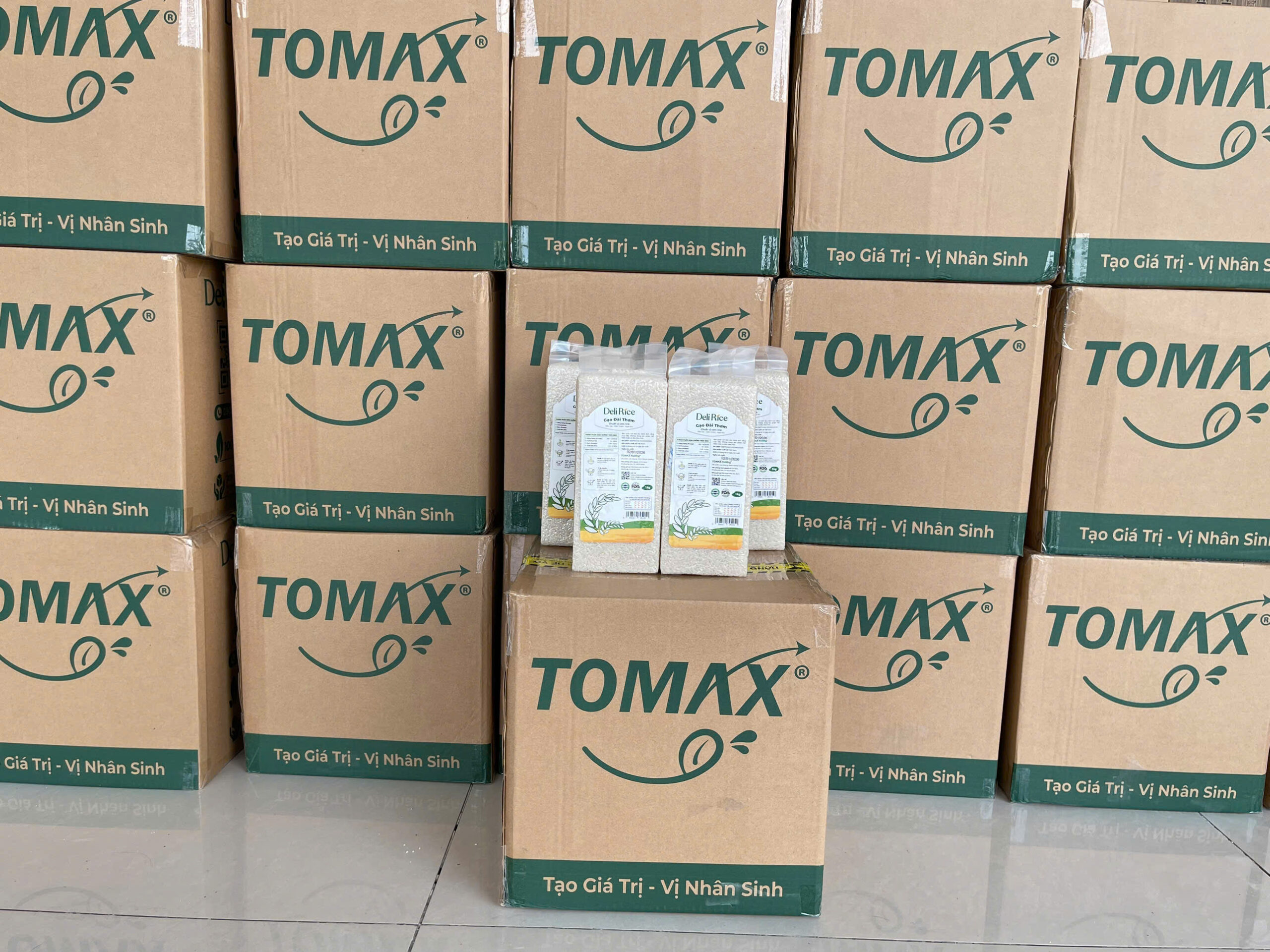 TOMAX Holding cung cấp gạo từ thiện – Chọn gạo lành, trao nhân ái 3 Cung cấp gạo từ thiện